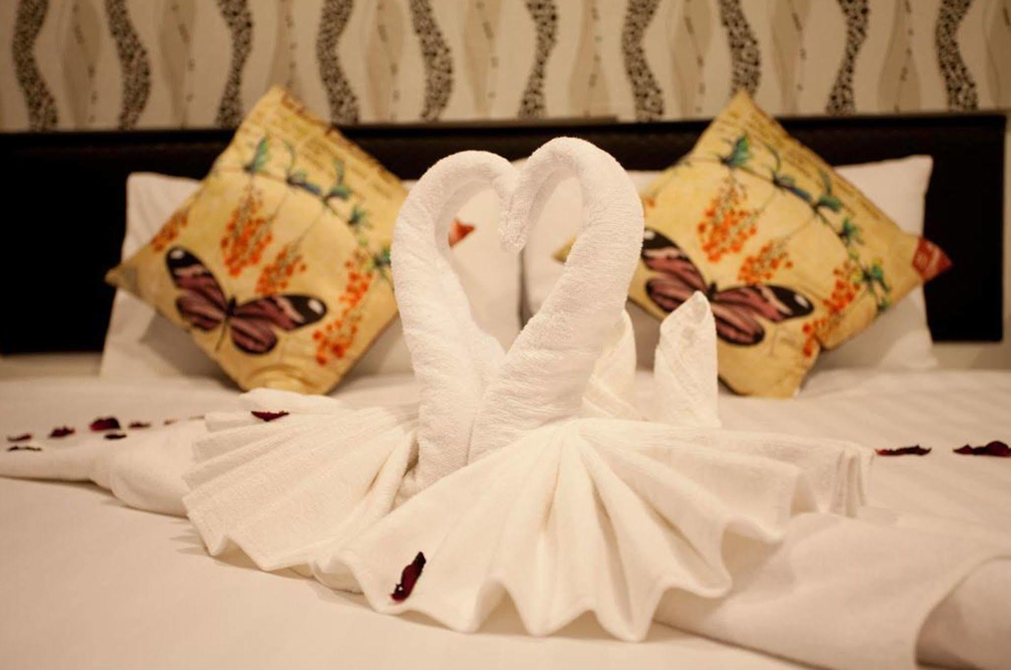 Chill Patong Hotel Ngoại thất bức ảnh